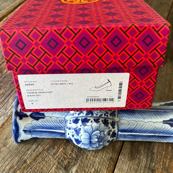 Tory Burch Therese 65MM Suede Veg Pump Royal Navy Size 9 - Picture 11 of 11